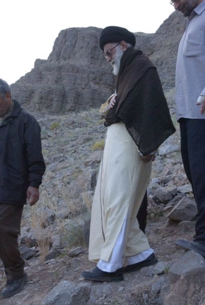 LavasaniMalihe's tweet photo. تو مهم بود بمانی که نماندی،رفتی... https://t.co/iDGmfCMA7R