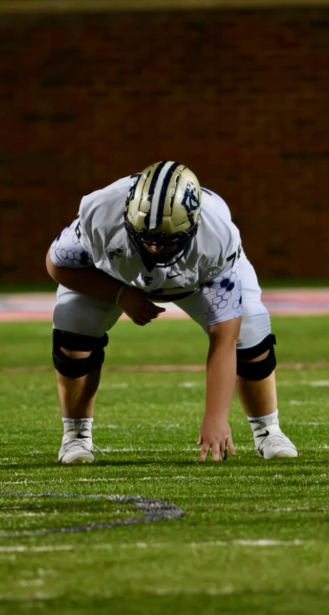 CoachHarrell17's tweet photo. OL of the day for Spring Practice 9: Eli Majors #THESTANDARD https://t.co/HXFv1GN6RN