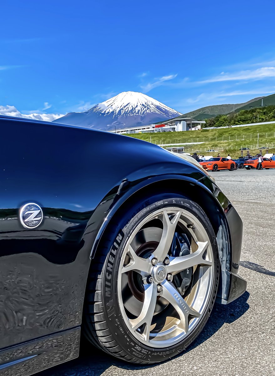 これを見た人は愛車の背景が富士山の画像を貼れ #オールフェアレディZ