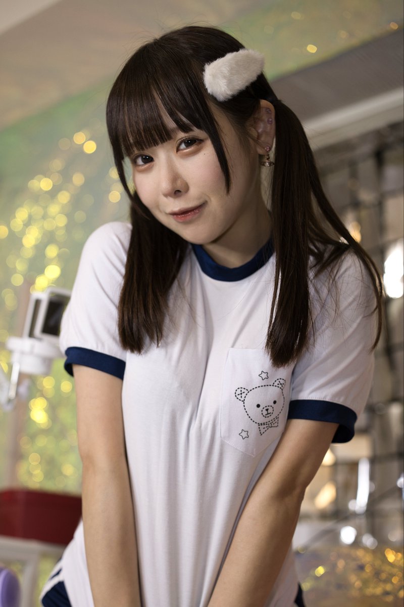 RT @08e4VVWsIjH6HXt: model:鹿乃ばんびさん(@shikanotaihi) カメラ
