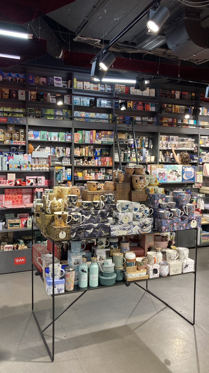 ReciklerkoCans's tweet photo. Modern bookstore with cozy atmosphere, endless shelves of books, and a perfect quiet corner for book lovers. 📚✨

https://t.co/XKr2GDx55x
 #Bookstore #Books #Reading #LibraryVibes #BookLover #CozyPlace #Bookshop #InteriorDesign #Literature #Belgrade #ReadingCorner https://t.co/MWJvy3Jf3x
