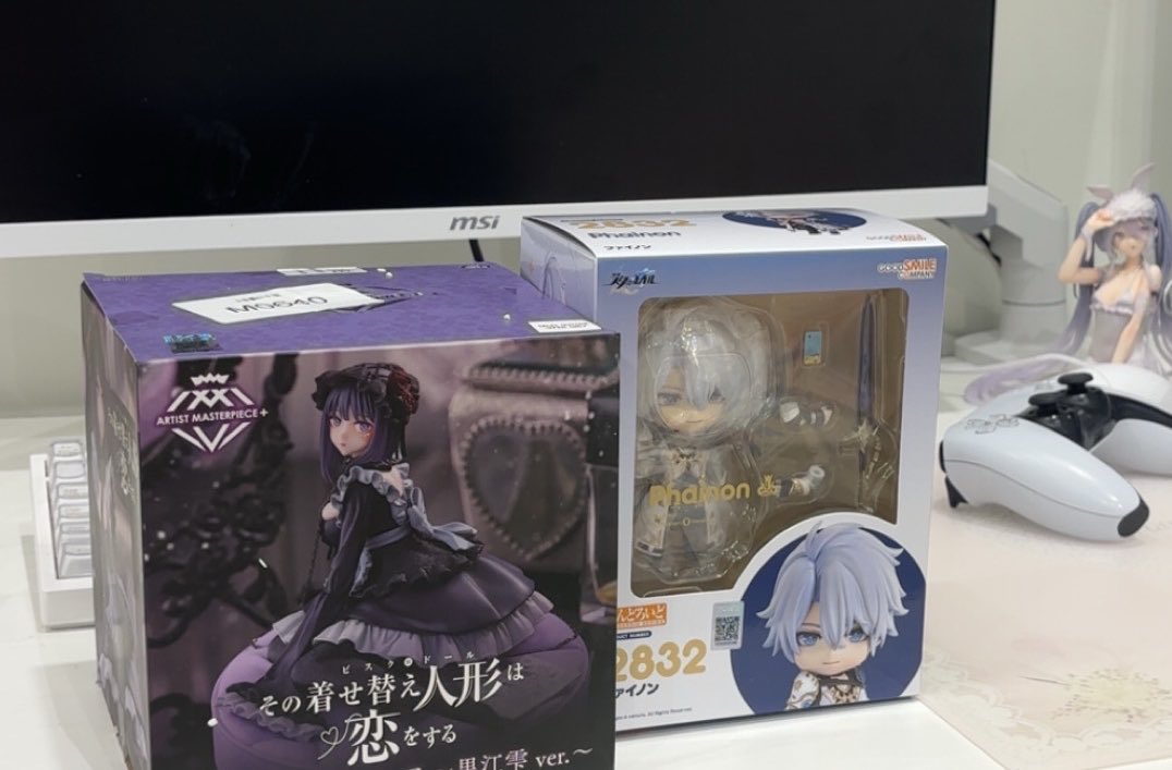 ASleeplessMoon's tweet photo. I bought em on a whim https://t.co/EnmPtO4TIU