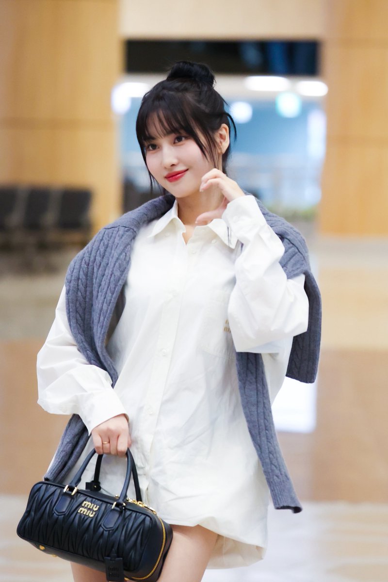 flash_mox3's tweet photo. 240405
🌸
#TWICE #트와이스
#MOMO #모모 #モモ https://t.co/QvizcqSQjW