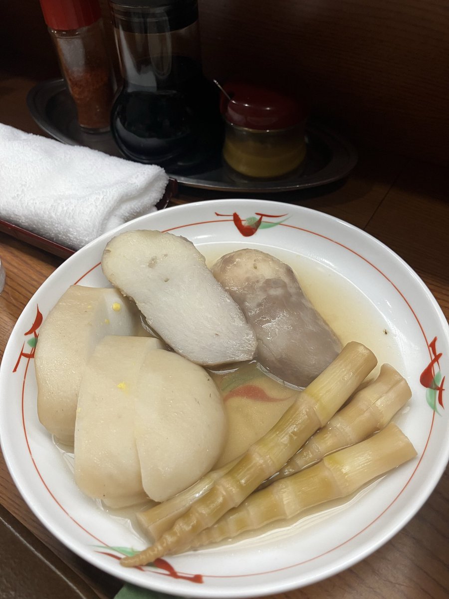 はな tweet media