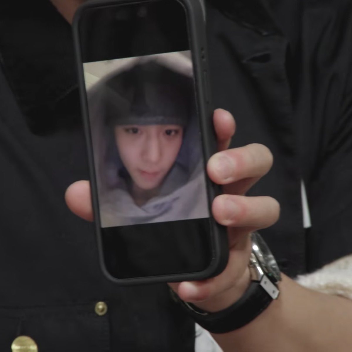 둥 tweet media
