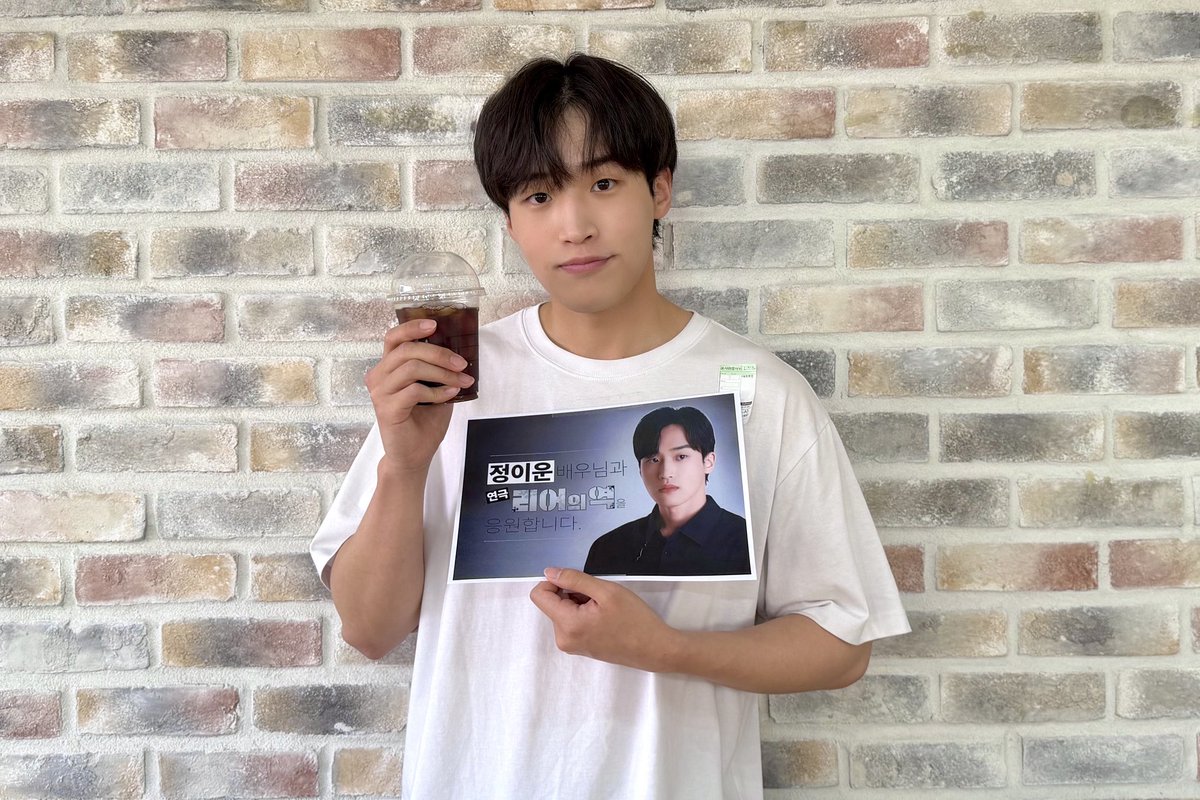 ew_0114's tweet photo. 감사합니다!!! https://t.co/LPOVQFJtE4