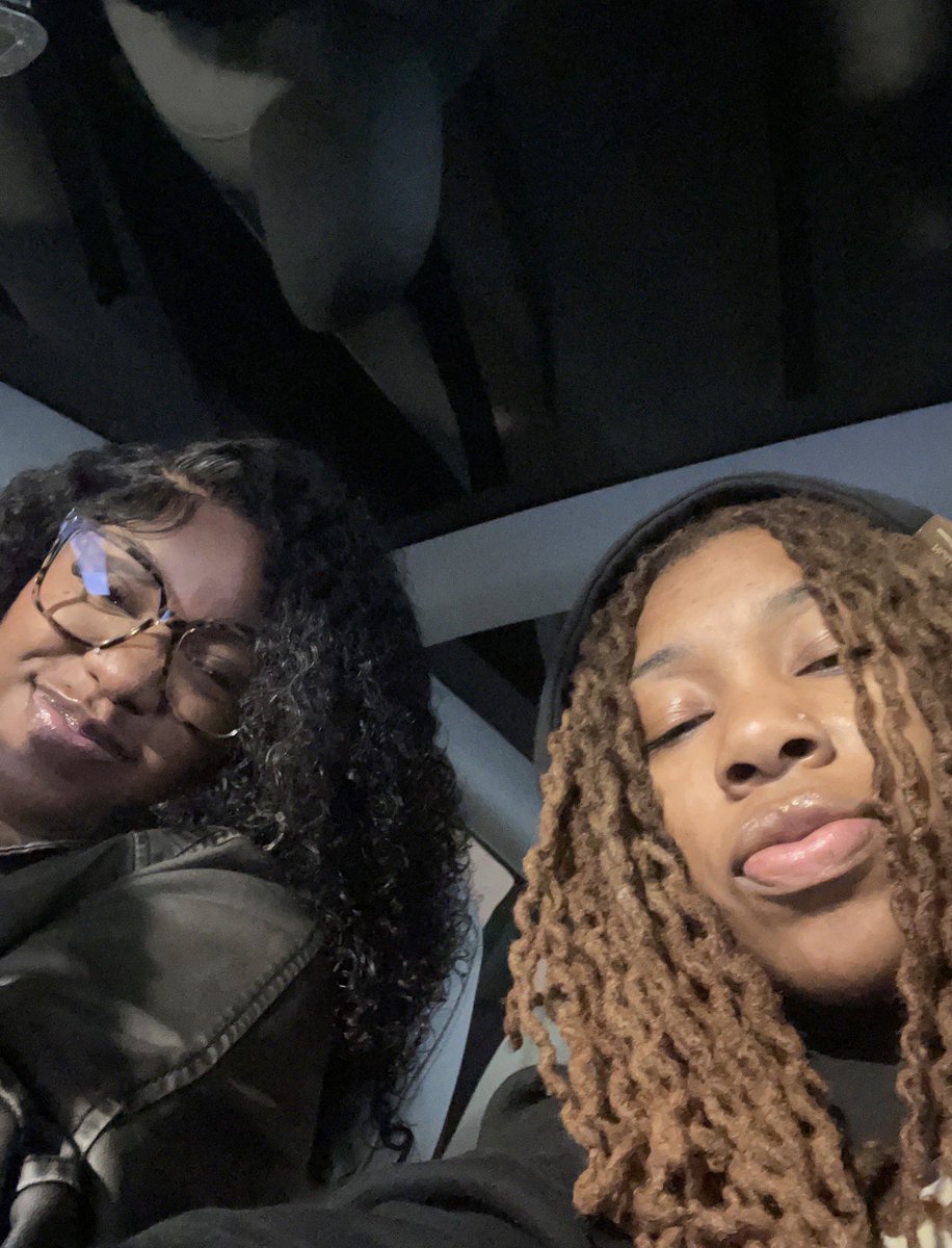 Kay👩🏾❤️💋👩🏾 tweet media