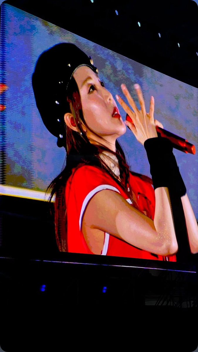 산다라박 tweet media