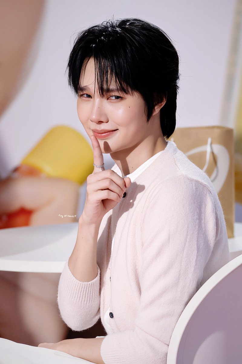 PingOfHearts's tweet photo. Madame says 🤫🤫
NP GLOW WITH AMUSE
#AMUSExNamping
#PingofHeartSnaps
— ꒰ @nampingnapat | #nampingster ꒱ https://t.co/IyMVoXd9jA