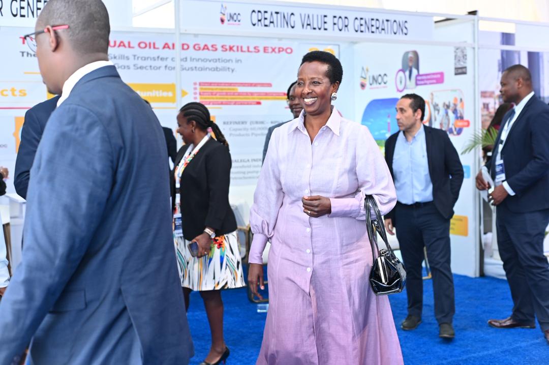 TVETCouncilUg's tweet photo. Our board chair @Allen_Kagina  delivered a keynote address at 3rd annual oil and gas skills expo 2026 under the theme “Empowering Uganda’s Workforce: Government Efforts in Unlocking Employment through Transferable Skills”. 
#OilskillsExpoUg26
#CreatingLastingValue 
@PAU_Uganda https://t.co/DsFMwvXS0k