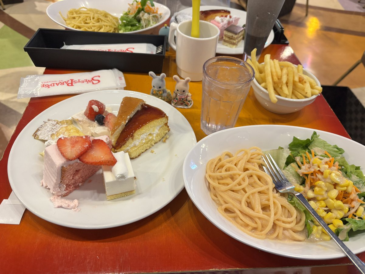 wIdofsheep's tweet photo. スイパラ🍰😄

#シルバニア #シルバニアファミリー
#シルバニアファミリー赤ちゃん
#シルバニアファミリー好きな人と繋がりたい https://t.co/Y42fPpd2Ut