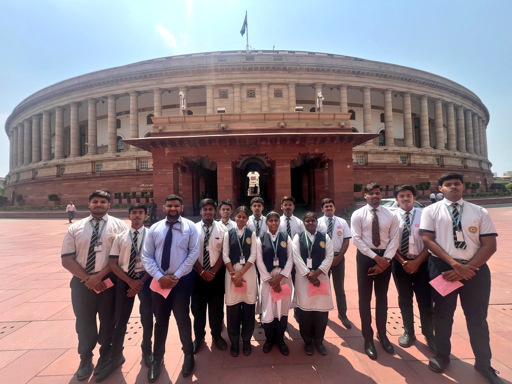 LokSabha_PRIDE's tweet photo. A group of students and teachers of Shakun Vidya Niketan, Devrakh, Uttar Pradesh visited the iconic Parliament House Complex 🇮🇳 today. 

The study visit was organised by @LokSabha_PRIDE.

#ParliamentofIndia #StudyVisit #SamvidhanSadan @loksabhaspeaker @LokSabhaSectt @mpa_india @EduMinOfIndia @sansad_tv