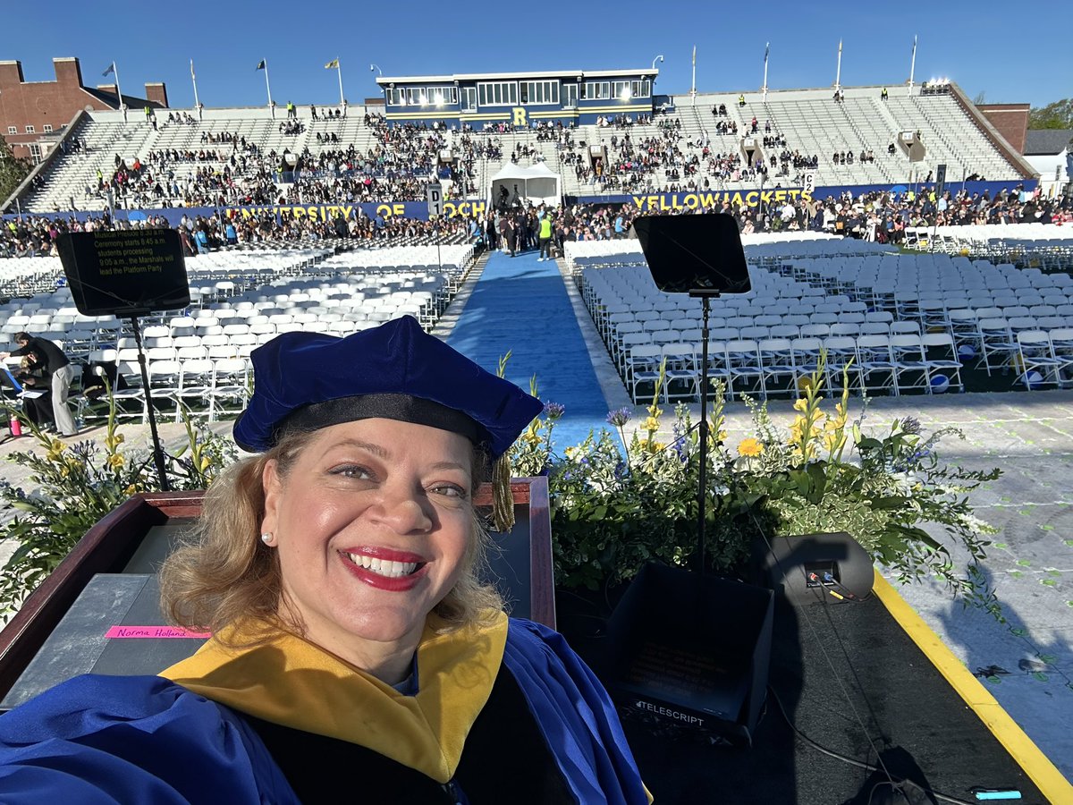 Norma Holland tweet media