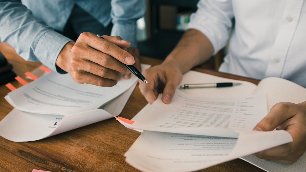 BEBConsultancy1's tweet photo. Your T&amp;Cs are vital for your business, defining payment terms &amp; risk management.

Strong T&amp;Cs help you:
✔ Avoid disputes  
✔ Set clear expectations  
✔ Protect profits  
✔ Enhance trust  

If your business has evolved, so should your T&amp;Cs. 

📩 Book a review today https://t.co/DSKpuiCV45