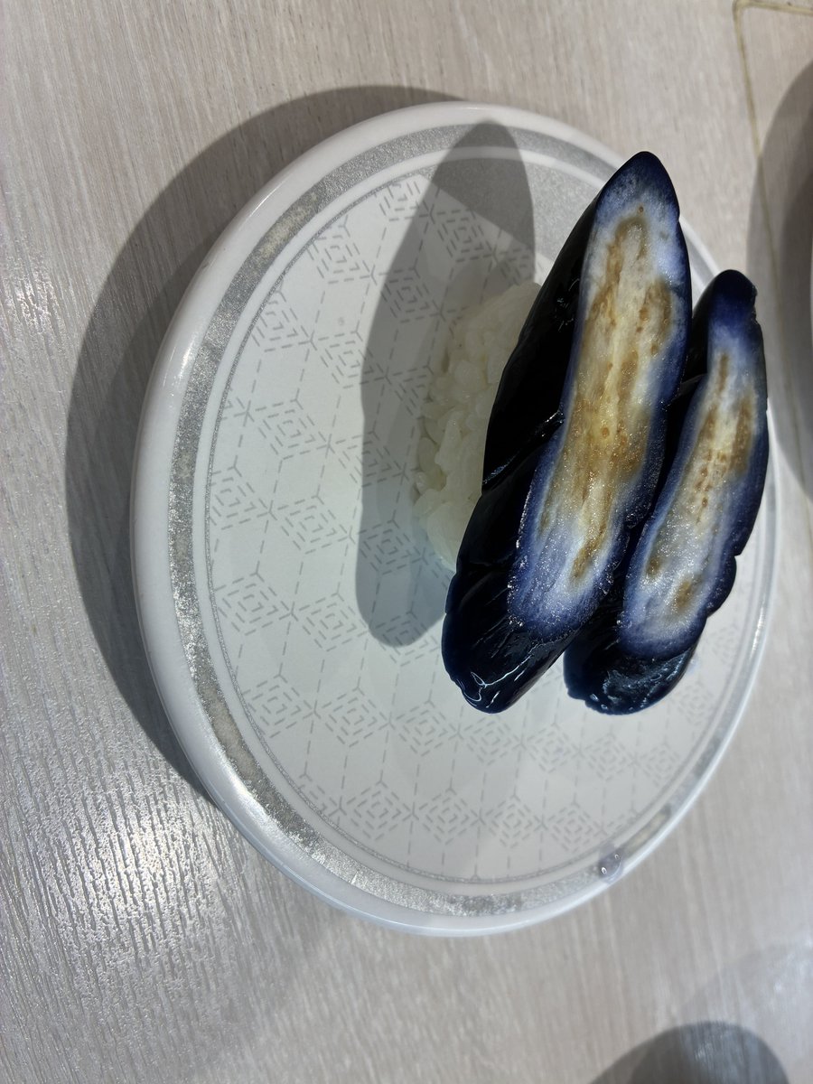 forestbear5's tweet photo. 本日はチャレンジデーとさせていただきました
一番美味かったのは真いかと食べ比べたアカイカ https://t.co/WmVRqgrbG9