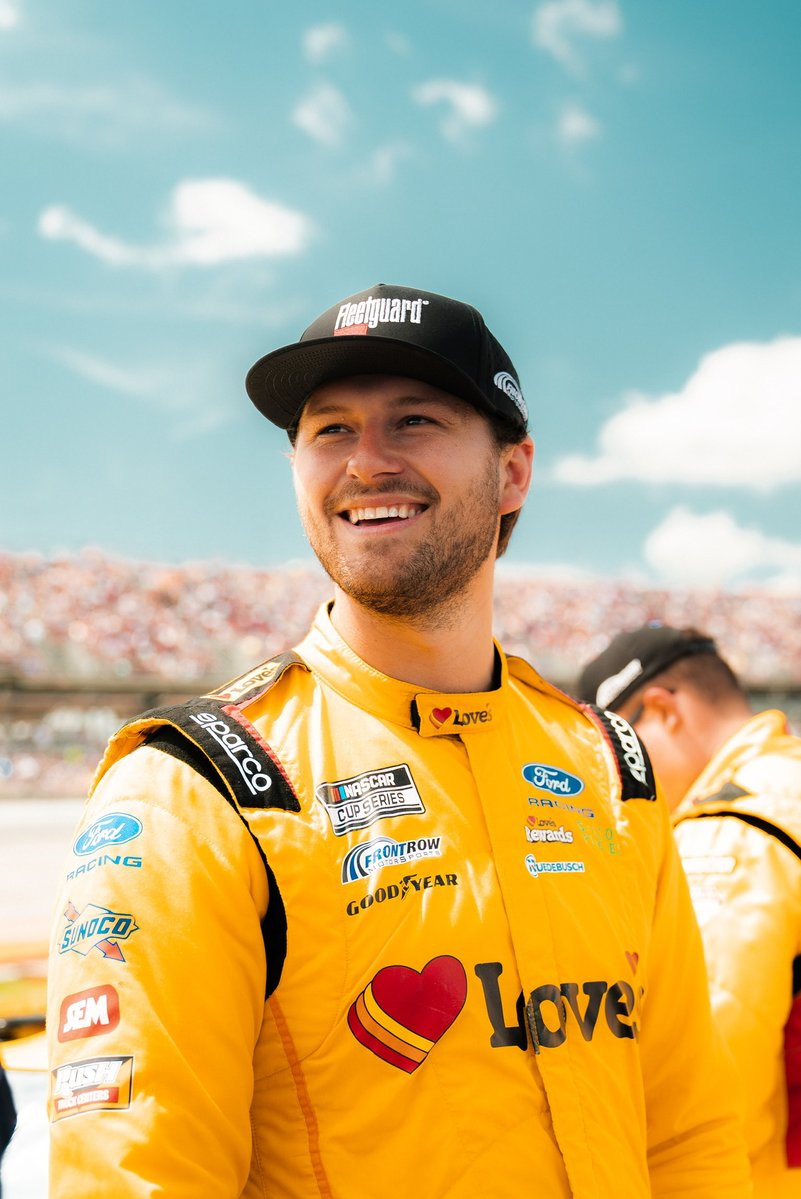 Front Row Motorsports tweet media