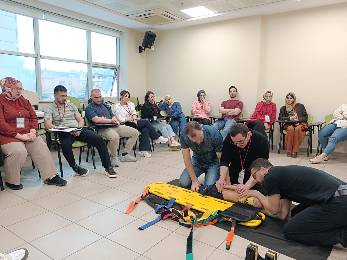 rizesaglik's tweet photo. Rize’de Sağlık Personeline “Çocuklarda İleri Yaşam Desteği” Eğitimi Düzenlendi

Haberin devamı için⬇️⬇️

https://t.co/s36ZlQeG2i https://t.co/EH43MbsumC