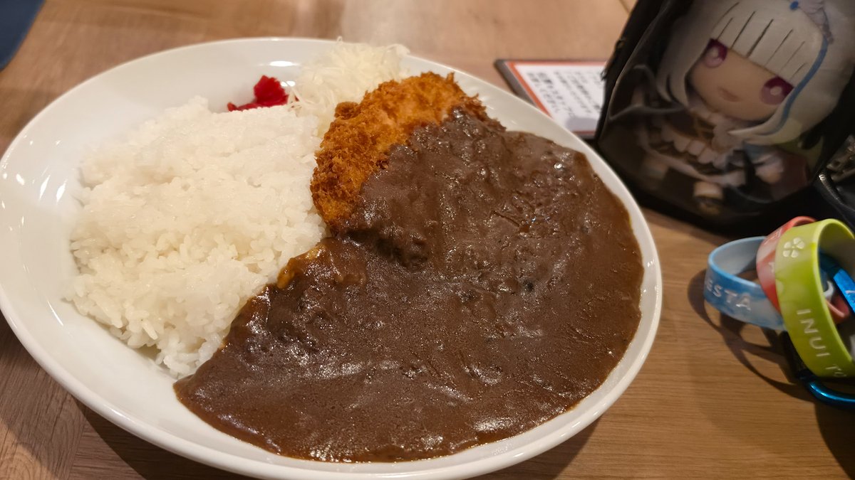 ブラン tweet media