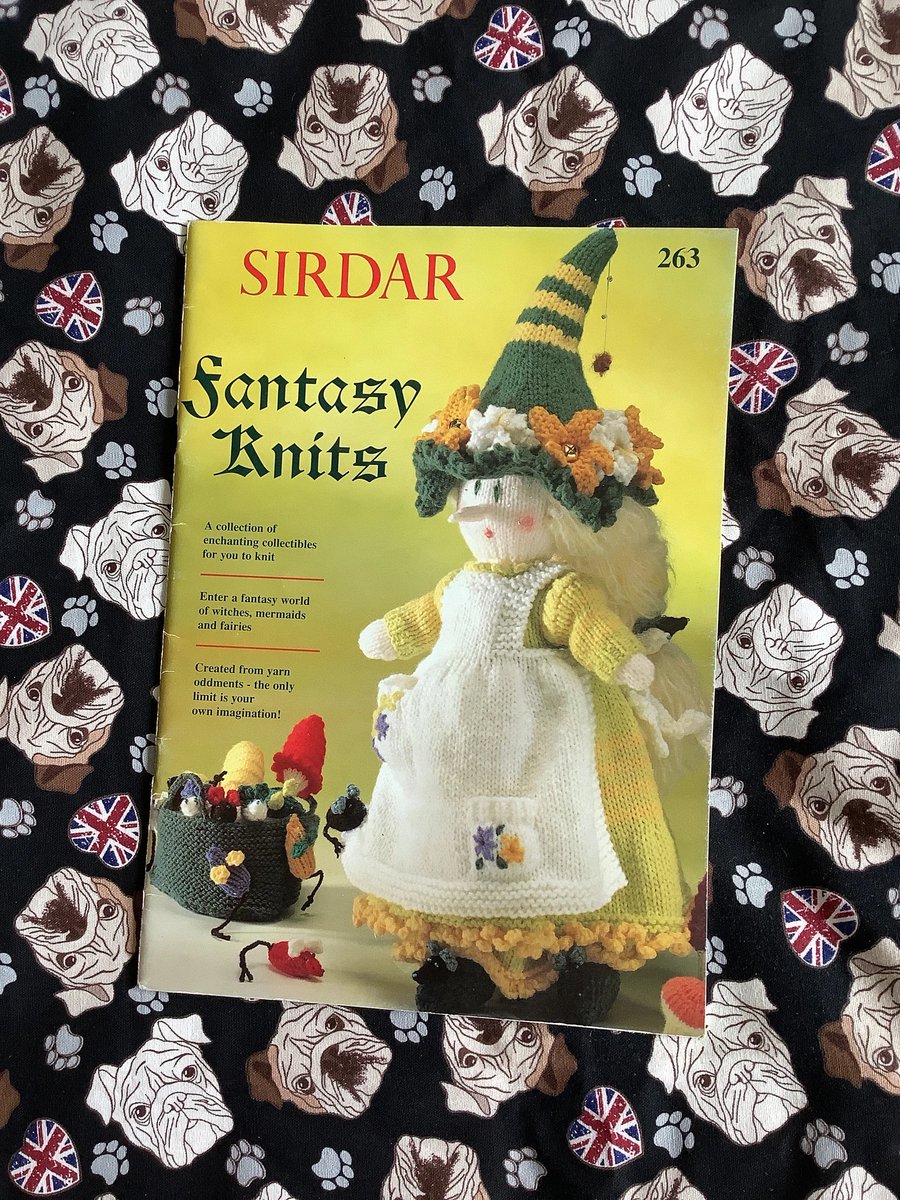 WatsonsVintage's tweet photo. There are some fun knits in this RARE Vintage OOP Circa 1990s 'Fantasy Knits' Knitting Pattern Booklet No 263 By Sirdar - Enter a fantasy world of Witches, Mermaids & Fairies https://t.co/kUo1BN8NzV via @Etsy #Vintage #KnittingPatterns #FantasyKnits #KnittedDolls #Witches #Fairies