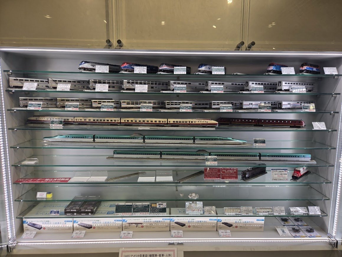 製品発売のご案内】 ・(HO)Amtrak® Viewliner® II Phase III ・(N)EMD