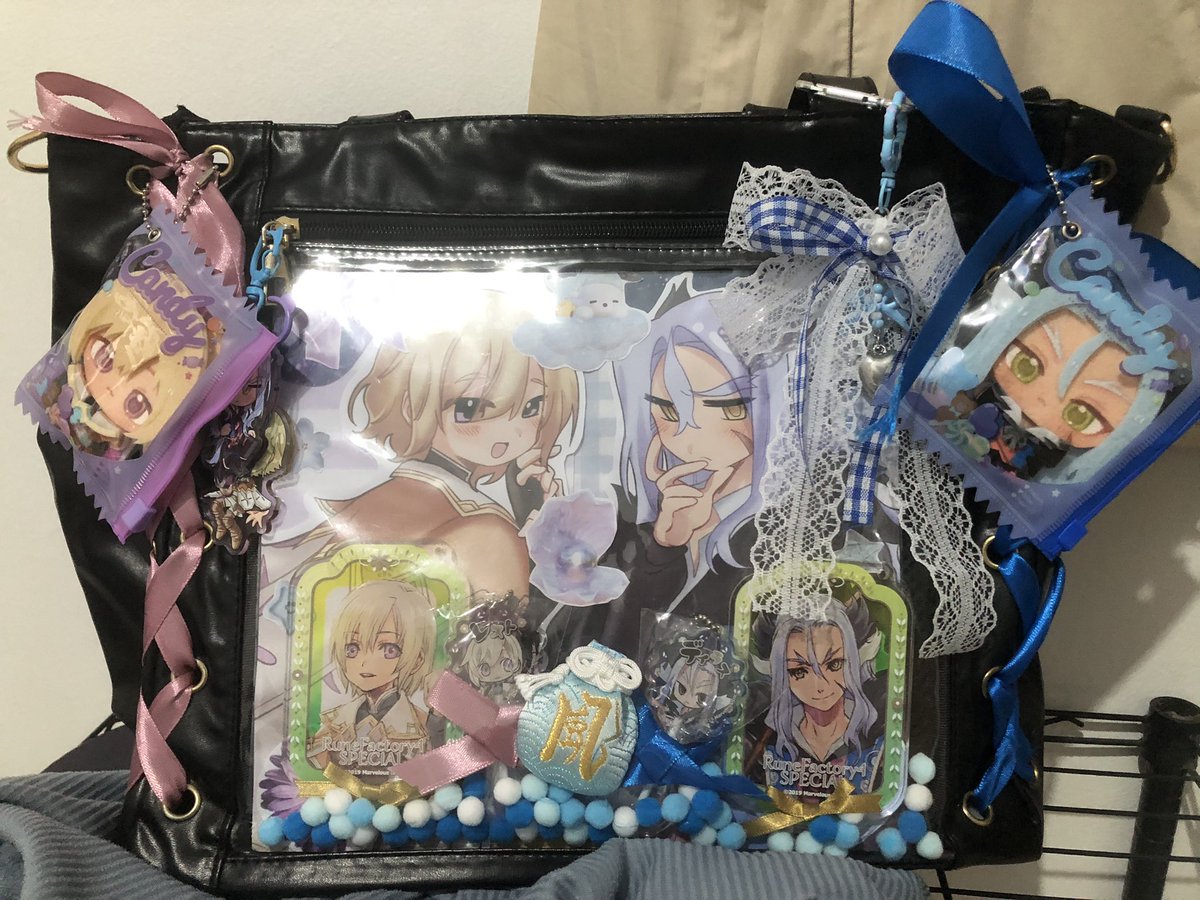 Biru | comifuro 22 M-18 tweet media