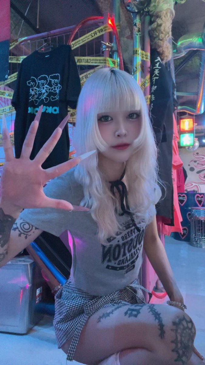 ももな (@momona_zokux2) / Posts / X