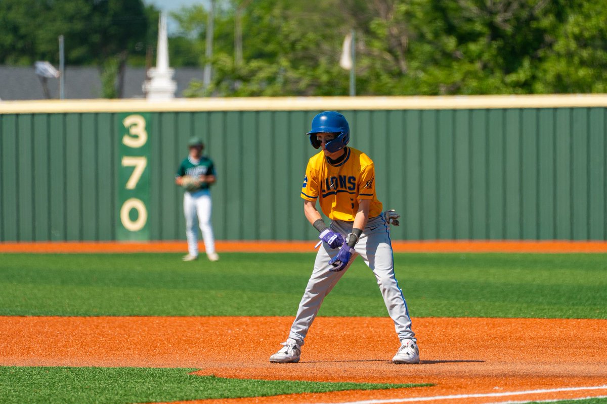DallasAthConf's tweet photo. More ⚾️ ➡️ 3 Games Today

9 a.m. – @EastfieldBSB (42-13) vs. @DCMVBaseball (22-30) 
12 p.m. – @haven_baseball (24-28) vs. @CedarValleyBase (19-35) 
3 p.m. – Loser Game 5 vs. Winner Game 6
📺 DAC Sports Network
🔗 https://t.co/n3txw5aI4T
🏟️ DC EF
#NJCAABaseball | #DACBaseball https://t.co/4QqOQYTPUn