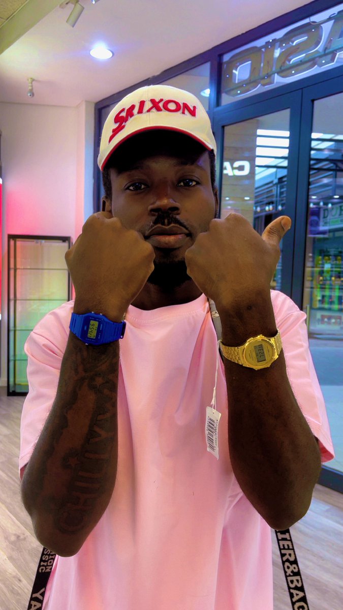 Chillyway's tweet photo. Say Time is money got 2 of those ⌚️ https://t.co/BgVfW6ke9V