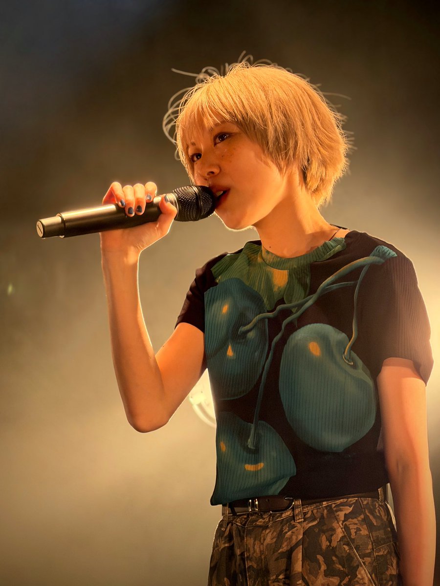 sugar__rich's tweet photo. 汐れいら One Man Tour 2026「HB2U」ファイナル
東京公演 Shibuya WWWX
最高のライブだった！！

いい感じに撮ったよ②

#汐れいら
@ushio_reira https://t.co/uUZfMYemTC