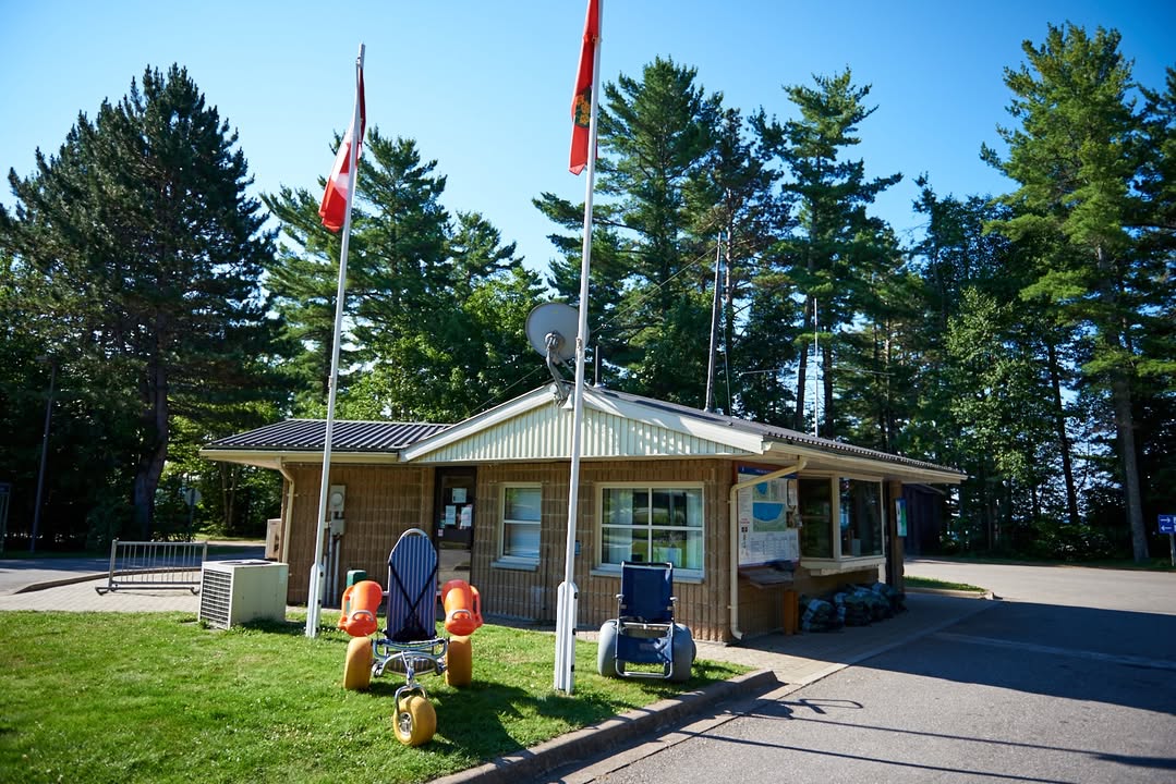 Pancake Bay P.P. tweet media