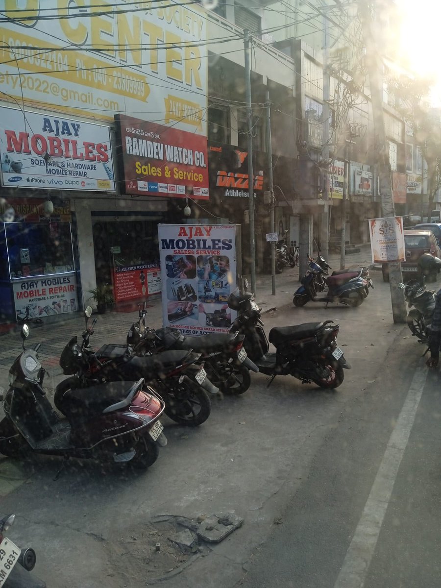 KushaigudaTrPS's tweet photo. @Pdeleepkumar @MKJTRAFFIC @MalkajgiriCop https://t.co/CisMUKerJU