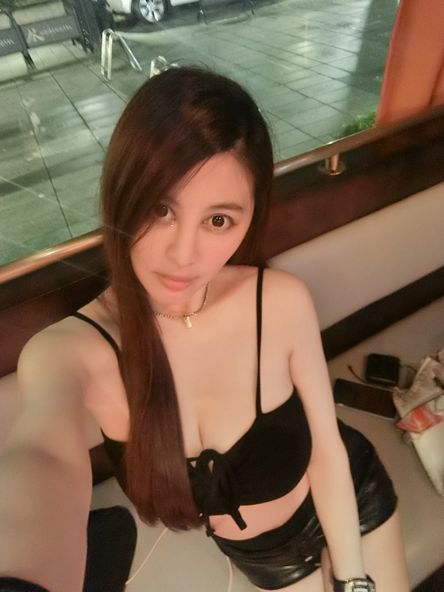 kellyChang tweet media
