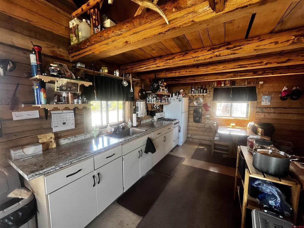 todd_realty's tweet photo. 120 acres with a cabin off the Dave Wood Road-located in both Ouray County and Montrose County. Perfect hunting retreat.  Contiguous to BLM
$1,150,000
Click Here to View Listings https://t.co/s3DSZkKNrI