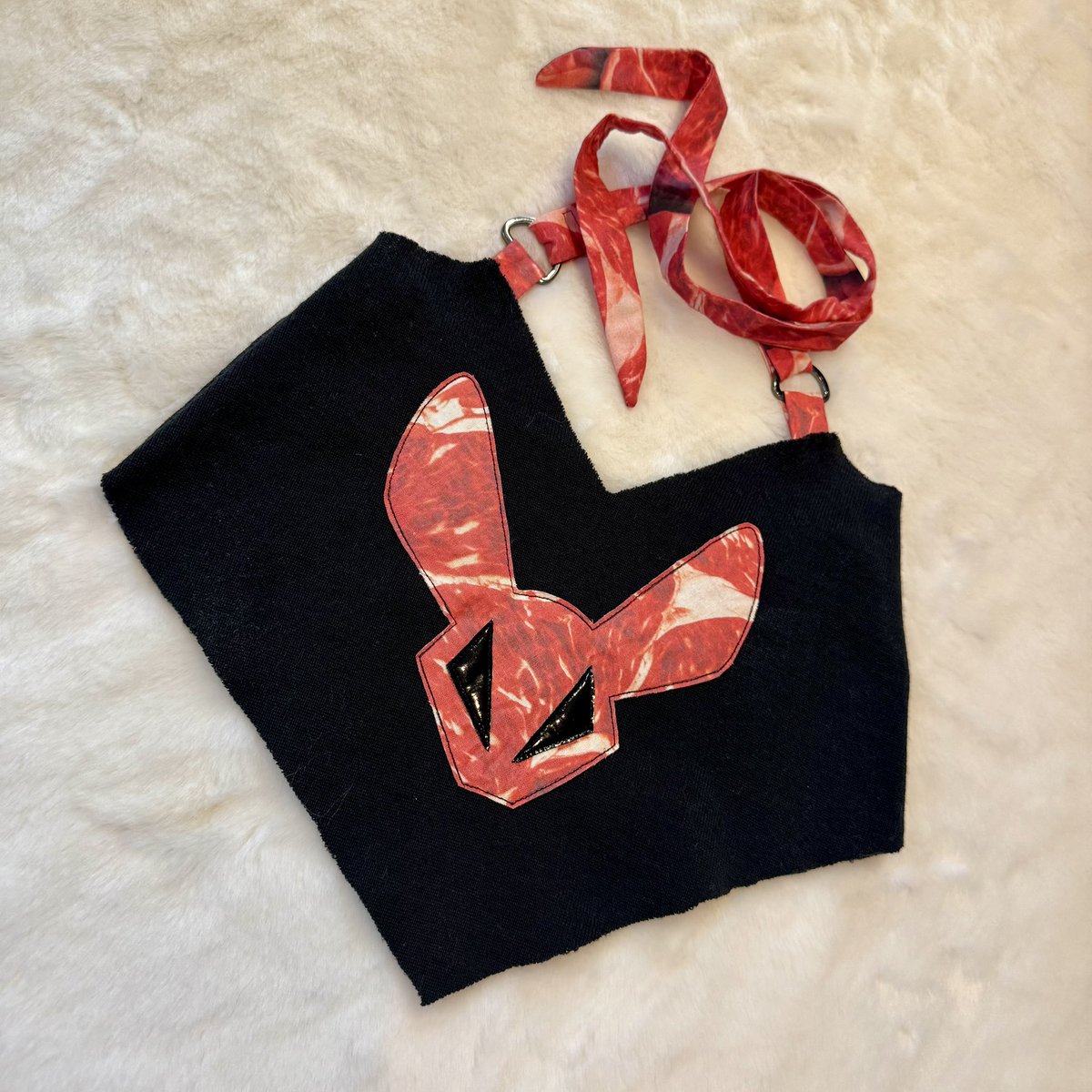 CanineHotline's tweet photo. bunny meat halter top 🐇🥩 https://t.co/mJCajfDcM8