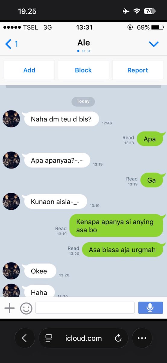 wondervvomen's tweet photo. @athaesthetic dulu suka berantemin aa kalau aa beda sedikit aja kita sebagai permaisuri langsung pundung. Maaf ya aa dulu kita alay😔 https://t.co/jsT9ldDGD3