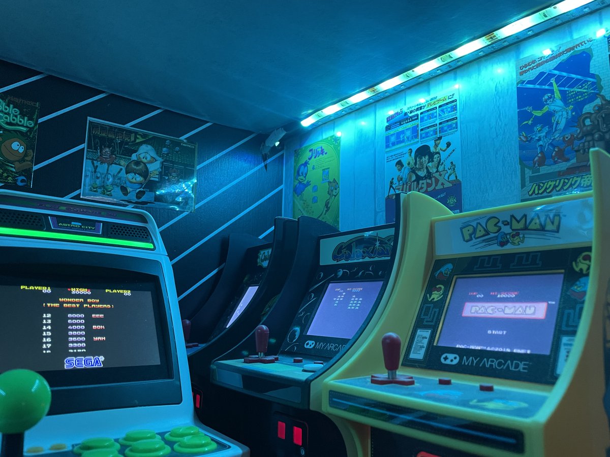 sakura_planet's tweet photo. ミニ筐体でも撮り方によればゲーセンっぽくないですか？ https://t.co/ZzSY257h1U