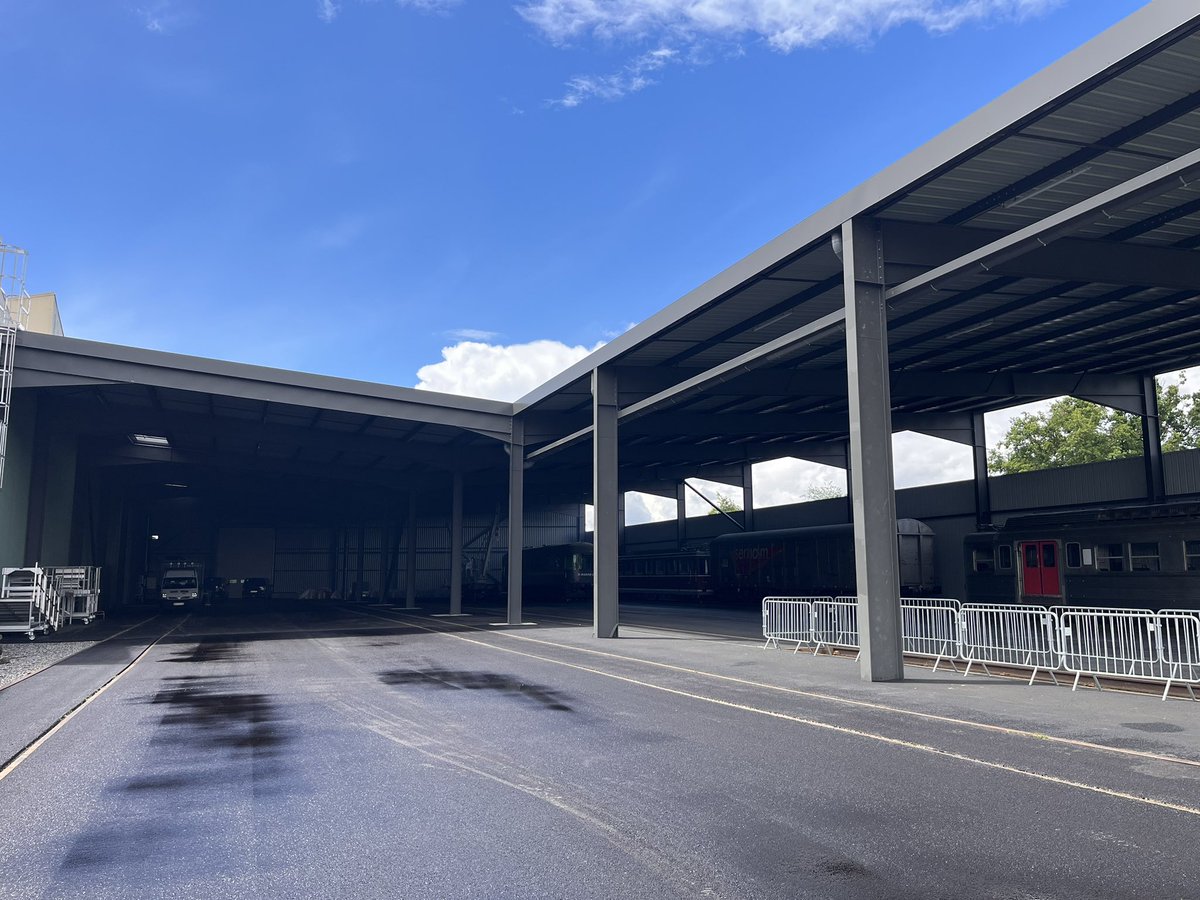 ccsucy's tweet photo. Fierté d’avoir inauguré aujourd’hui  à Mulhouse cette construction de 3.000 m2 équipée de panneaux photovoltaïques en tant que président de @citedutrain avec l’aide du @GroupeSNCF et de @MulhouseAgglo . https://t.co/zZa4cL2oKj