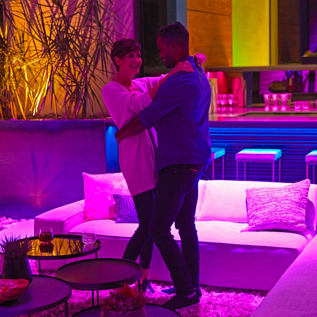 padoova1's tweet photo. Savant offers the unparalleled convenience of controlling your lighting, climate, entertainment, and security from a single, intuitive app. https://t.co/AYcJyCmTbF