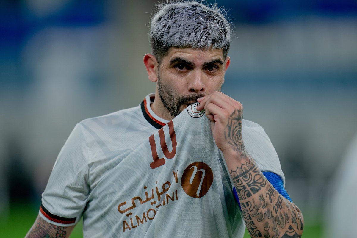 aa___35's tweet photo. @alialsuhimi4 وهل يوجد مثل @Ever10Banega 🖤🤍 https://t.co/6JvBGqpzXi
