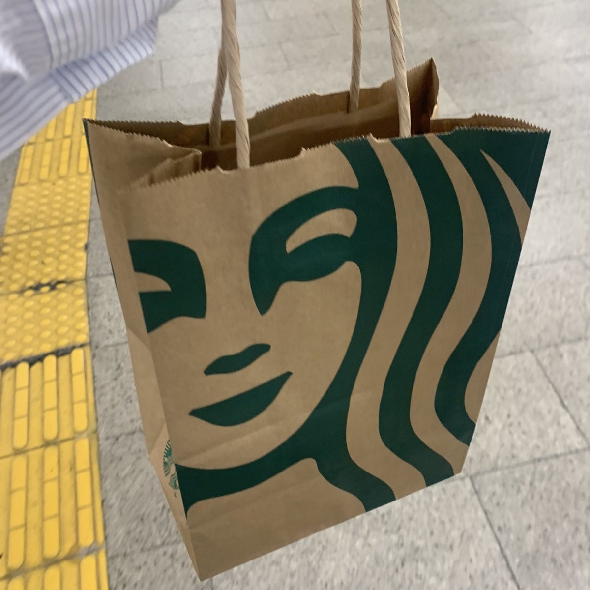 黄身 tweet media