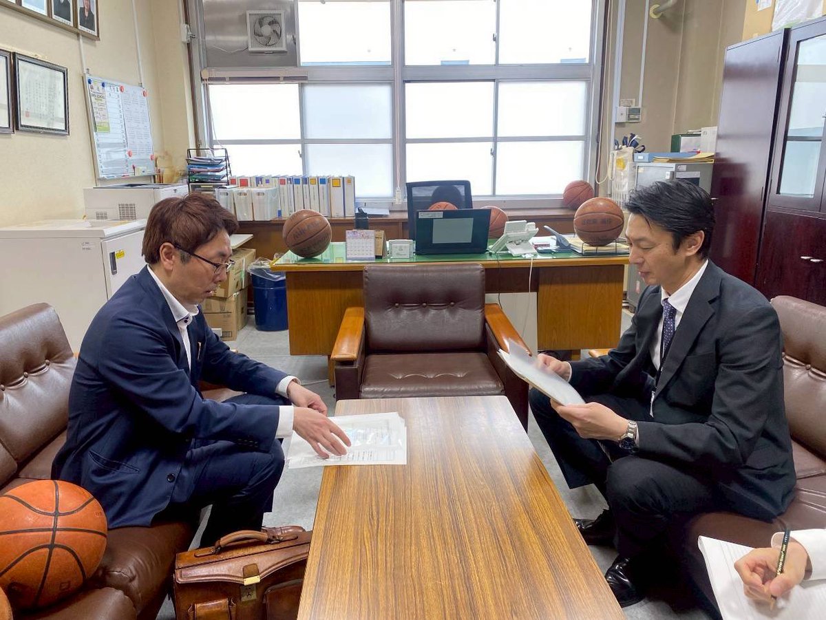 parentsbunin's tweet photo. 淀商業高校を訪問。

地域と連携した「淀翔モール」を通じて商業科での自分たちの学びがどのように役立つのかを体験できる教育活動を実践。

福祉ボランティア科では、大阪府内の公立高校で唯一の介護福祉士養成校として福祉に従事する人材を育成。

食堂のメシがうますぎた！

https://t.co/H7Pfi4rKXf

#大阪府教育委員会