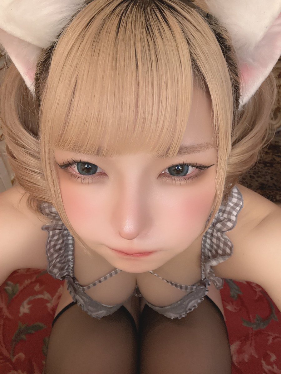 顔面 tweet media
