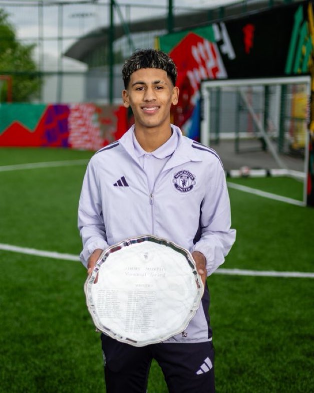 AllInAllUnited1's tweet photo. OFFICIAL: @ManUtd 2025/2026 End of Season Awards:

- Players' Player of the Year: Bruno Fernandes 
- Sir Matt Busby Player of the Year: Bruno Fernandes 
- Goal of the Season: Patrick Dorgu 
- U21 Player of the Year: Tyler Fletcher 
- U18 Player of the Season: JJ Gabriel https://t.co/JCiQ5RJFFh