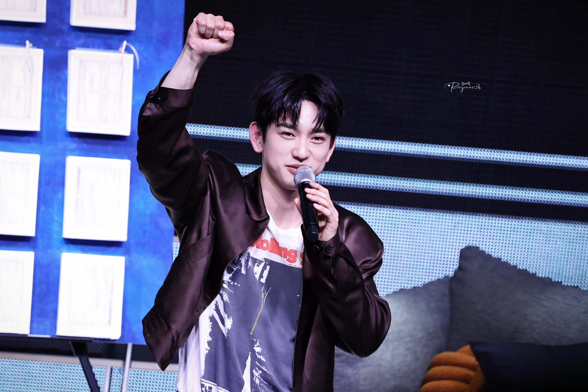 baymax_0326's tweet photo. 「20260515 서강대학교 showcase」

🤨🙋🏻‍♂️

#ParkJinyoung_EVERLOVE  
#SaidandDone  
@JINYOUNG #Jinyoung #박진영 #진영 #Parkjinyoung https://t.co/u5SKqJRbqT