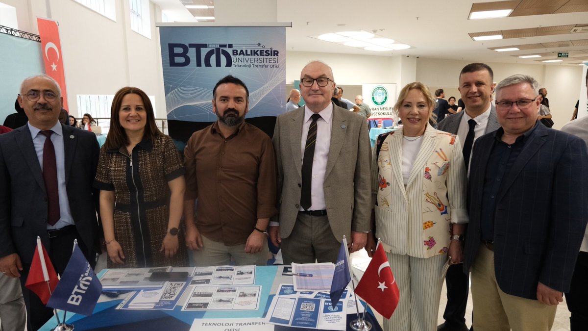 bauntto's tweet photo. BAÜN TTO, "2. Balıkesir Üniversitesi Tanıtım ve Tercih Günleri Tanıtım Günleri’nde Gençlerle Buluştu

https://t.co/JvSKbKy1XZ https://t.co/4BIUhIjsol