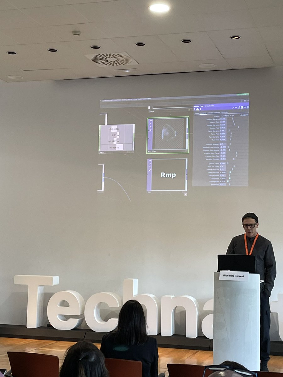 Technarte's tweet photo. 🌌 He's talking about a journey into generative art where data becomes a living material

Satellite networks, atmospheric systems and environmental processes feed immersive artworks that are constantly evolving. No fixed forms, no repeated moments: every second is unique⚡� https://t.co/Pvx4NYnFlW