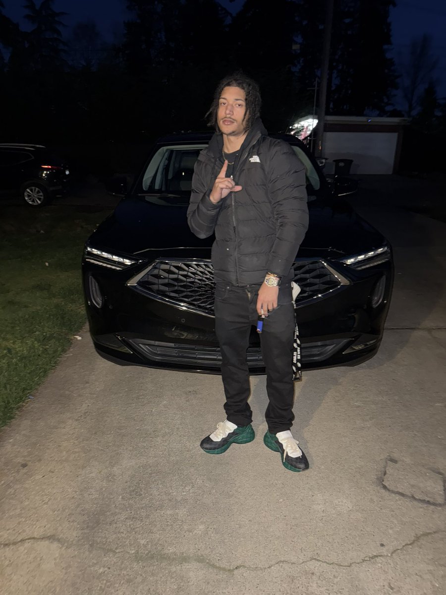 larry_lg3's tweet photo. “Dis where u c where da love at wit everyone u a young boss” always kept my name an face card good in dese streets wit anything no matter who I delt wit thurl an realest mf a lot of mfs been around #freedemdoits🦍🥷🏽 #freedalil3’zs #Doitforduce #freextra🗣💯 #longlivemarmar🦖🦕 https://t.co/GKYVyyPYuQ
