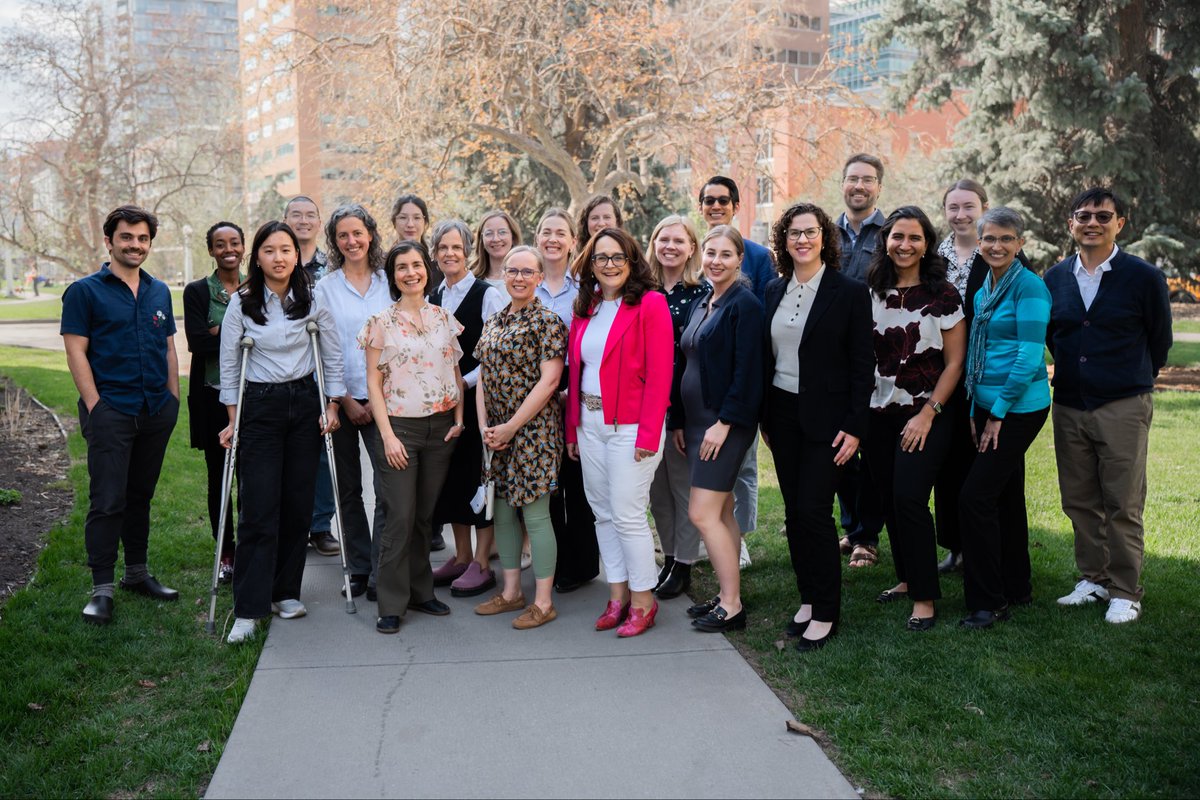 CdnLifeDocs's tweet photo. Thank you to the medical students, residents, physicians, faculty, and donors who made our CPL Bioethics Symposium on Mental Health possible! 

What a great weekend in Calgary! https://t.co/0EJTknb5jA