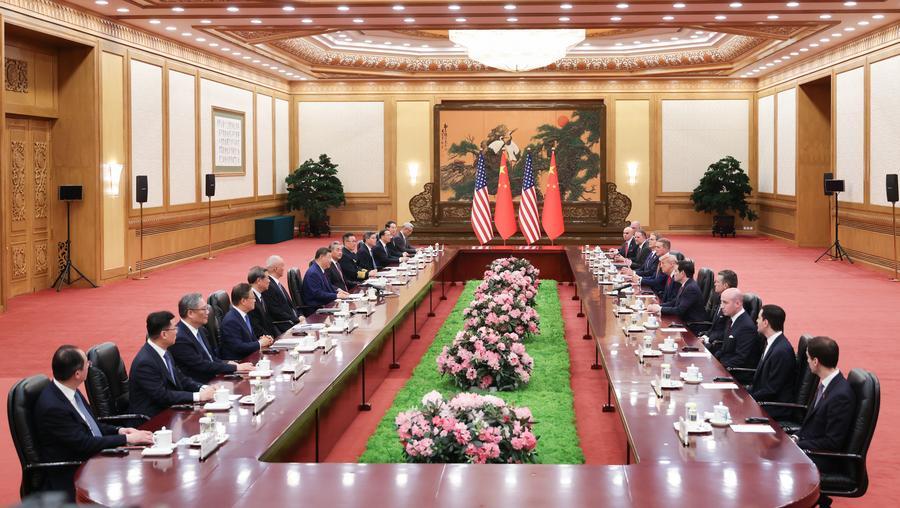 aditisinhha's tweet photo. China and the United States should choose dialogue over confrontation, cooperation over conflict, and stability over turbulence. Xinhua Commentary highlights a new paradigm for China–U.S. relations beginning with joint action. #ChinaUS #Diplomacy #GlobalRelations #Xinhua https://t.co/YQGI4Gc3o2