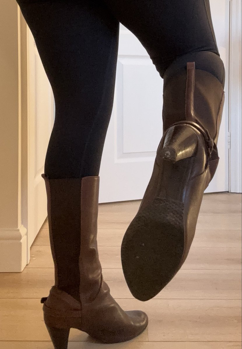 MistressBelle06's tweet photo. These boots were made for walking all over you…worn throughout the winter months with my sweet scent lingering. Can customise if interested - dm me 💋#wornboots #footfetısh #boots #footworship #footbread #goddessfeet https://t.co/Sp5Za26m5f